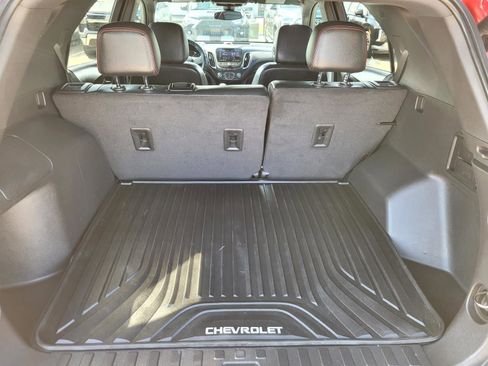Used 2023 Chevrolet Equinox RS w/ RS Leather Package FWD image 17