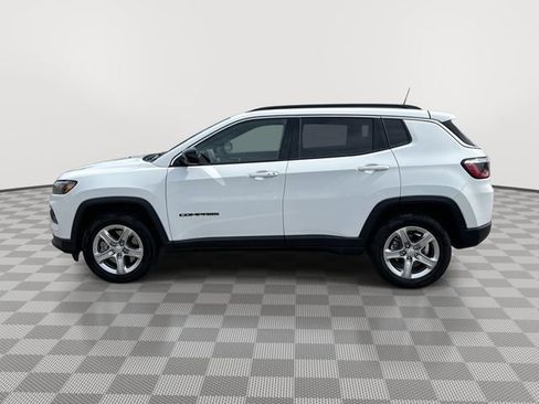 Used 2024 Jeep Compass Latitude AWD/4WD image 5
