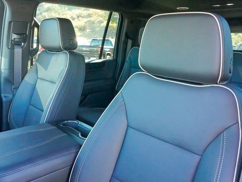 New 2026 GMC Yukon XL Elevation image 17