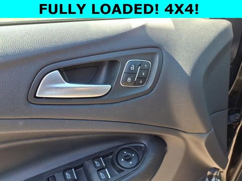 Used 2018 Ford Escape Titanium image 18