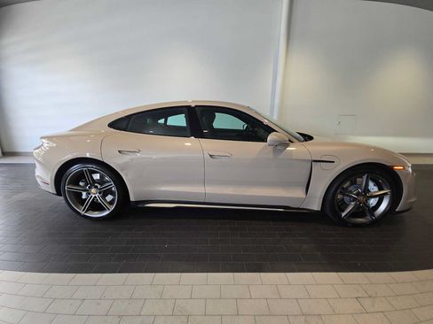 Used 2024 Porsche Taycan 4S AWD/4WD image 8