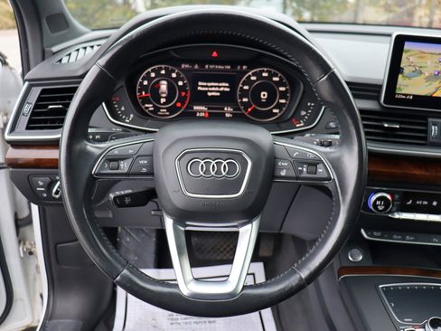 Used 2018 Audi Q5 2.0T Premium Plus w/ Premium Plus Package image 24
