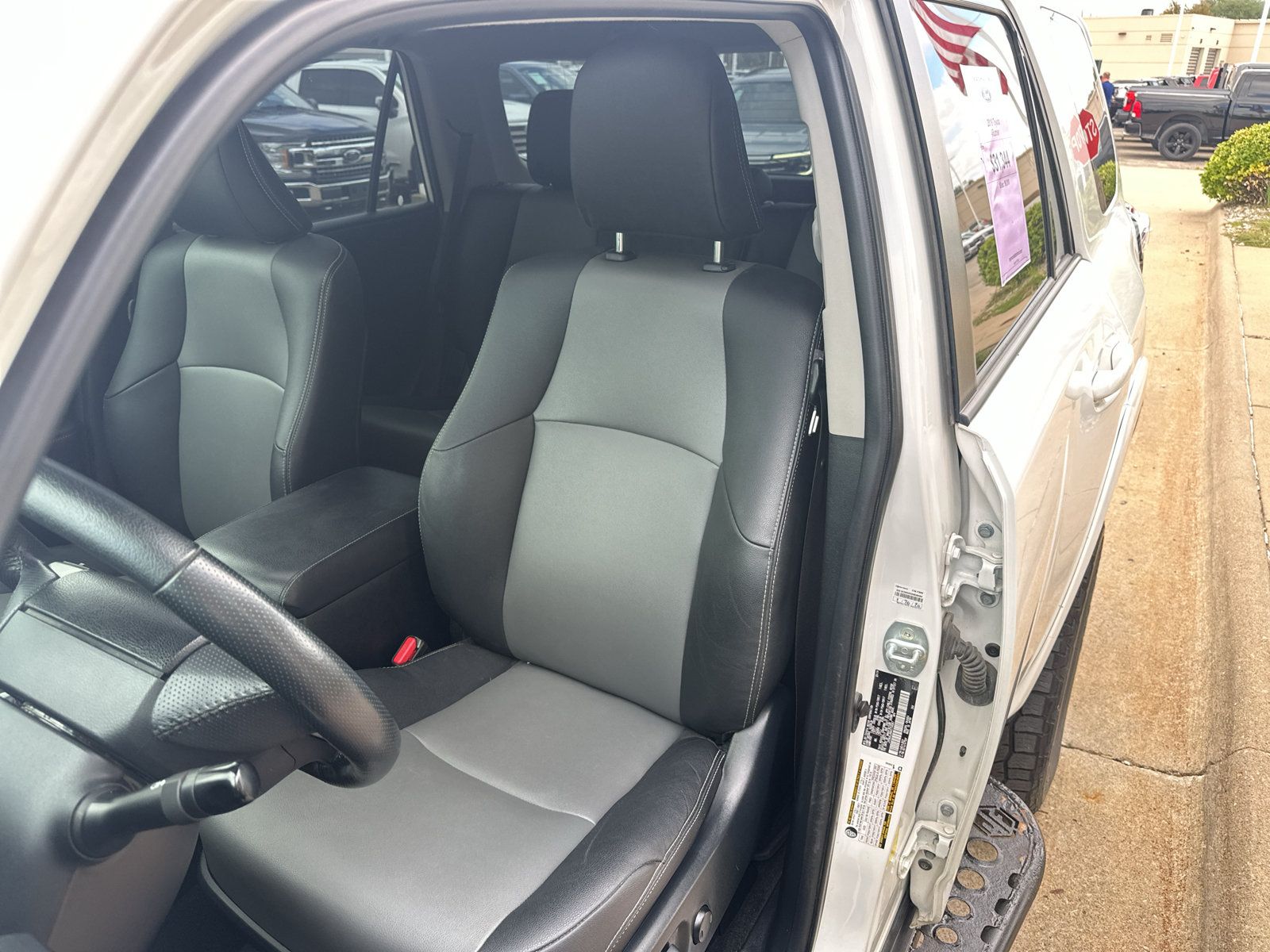 Used 2019 Toyota 4Runner SR5 Premium AWD/4WD image 28