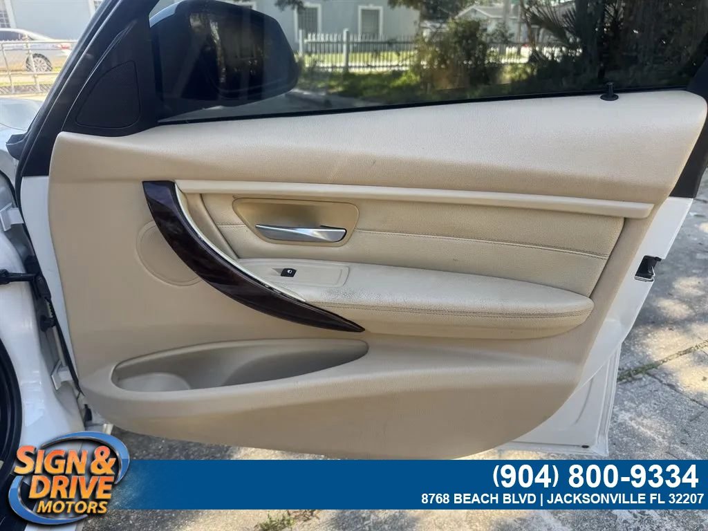 Used 2013 BMW 328i Sedan RWD image 34