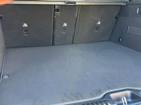 Used 2026 Mercedes-Benz GLC 300 4MATIC image 29