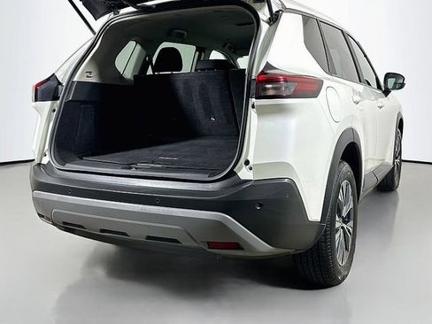 Used 2023 Nissan Rogue SV FWD image 25