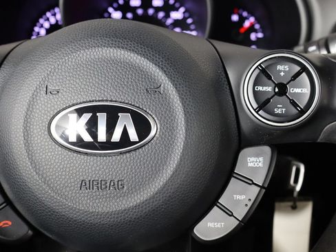 Used 2019 Kia Soul FWD image 10