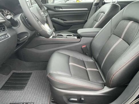 New 2025 Nissan Altima 2.5 SR image 13