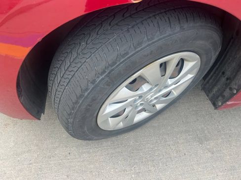 Used 2017 Hyundai Elantra SE FWD image 5