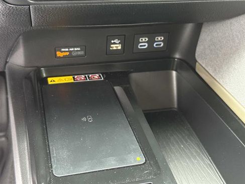 Used 2025 Toyota Camry LE w/ Convenience Package FWD image 20