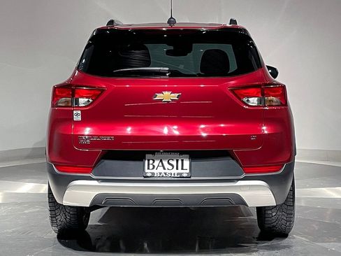 Used 2023 Chevrolet TrailBlazer LT w/ Convenience Package AWD/4WD image 12