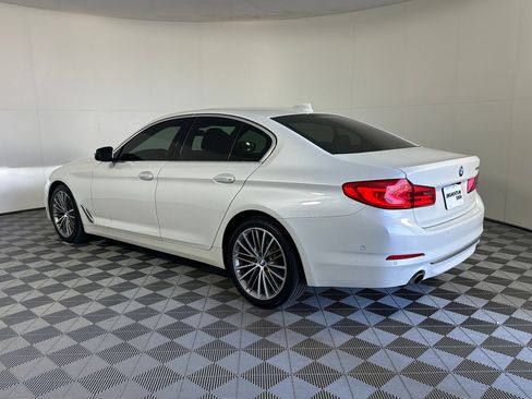 Used 2018 BMW 530i image 3