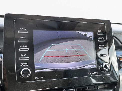 Used 2022 Toyota Camry SE image 23