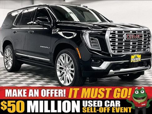 Used 2026 GMC Yukon Denali w/ Denali Reserve Package AWD/4WD image 1