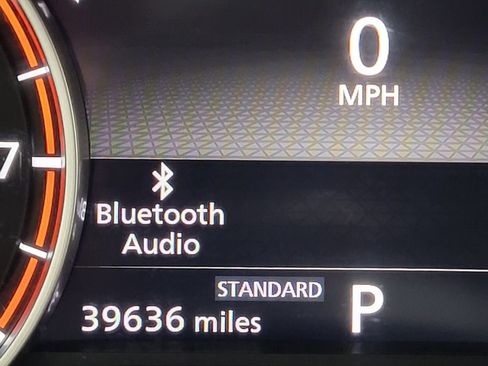 Used 2023 Nissan Rogue SV image 20