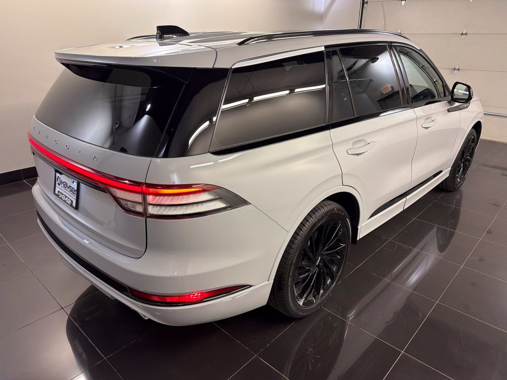 New 2027 Lincoln Aviator Reserve AWD/4WD image 6