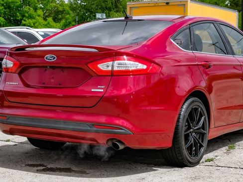 Used 2016 Ford Fusion SE FWD image 11