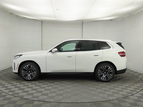 Used 2026 BMW X3 xDrive30i w/ Premium Package AWD/4WD image 9