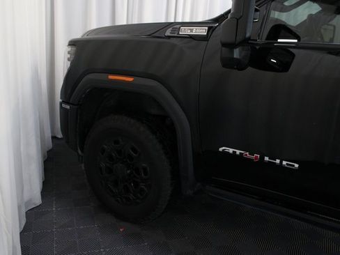 Used 2024 GMC Sierra 2500 AT4 w/ AT4 Premium Plus Package image 7