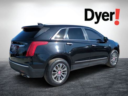 Used 2017 Cadillac XT5 Luxury w/ Driver Awareness Package image 3