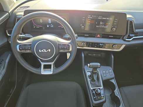 Used 2023 Kia Sportage LX AWD/4WD image 14
