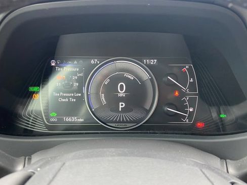 Used 2024 Lexus UX 250h AWD w/ Premium Package image 17
