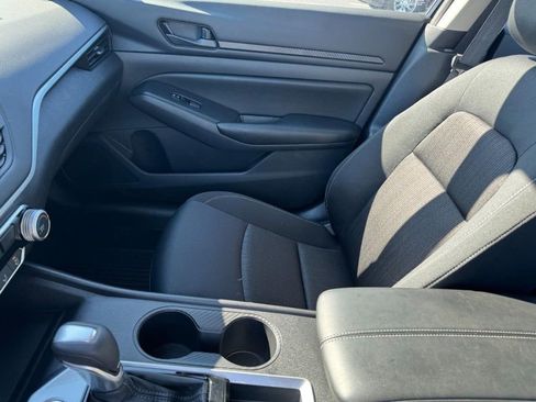 Used 2025 Nissan Altima 2.5 S image 13