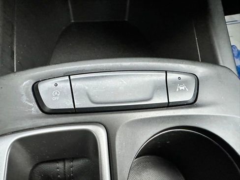 Used 2024 Chevrolet Trax LS w/ LS Convenience Package image 17