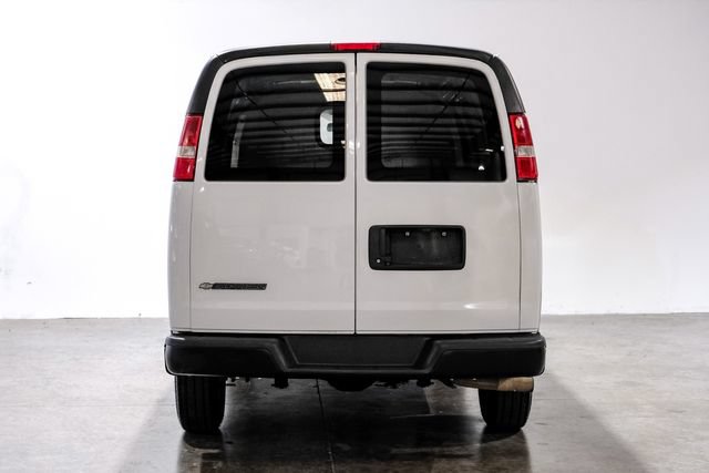Used 2020 Chevrolet Express 2500 RWD image 11