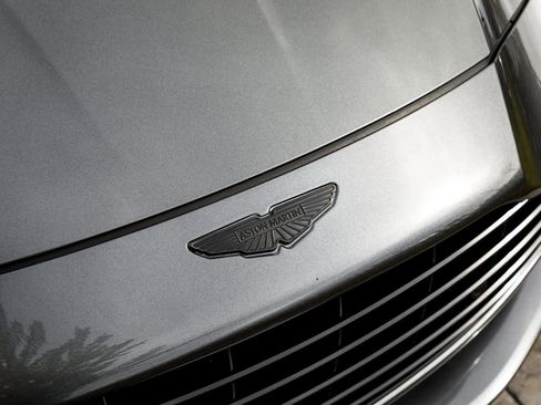 Used 2024 Aston Martin DB12 image 8