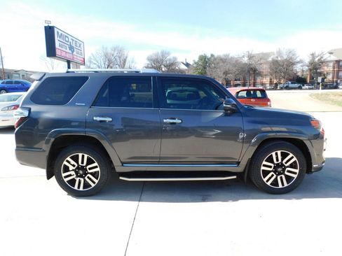 Used 2016 Toyota 4Runner Limited image 8
