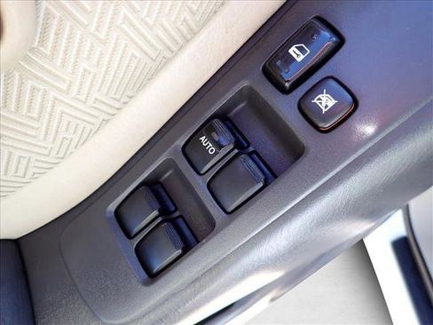 Used 2003 Toyota Highlander 4WD V6 image 13