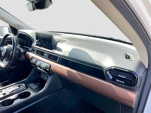 Used 2024 Honda Pilot Elite image 29