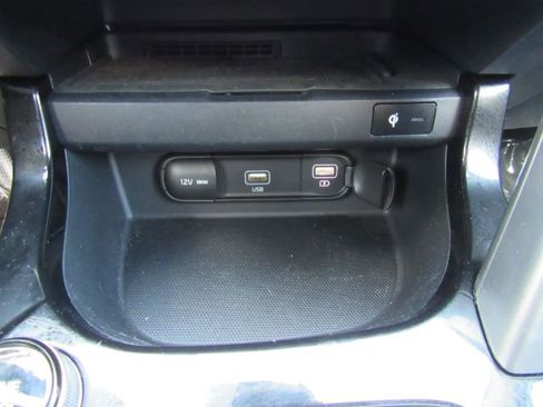 Used 2021 Kia Seltos SX image 47