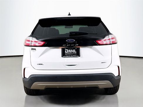 Used 2024 Ford Edge SEL AWD/4WD image 12