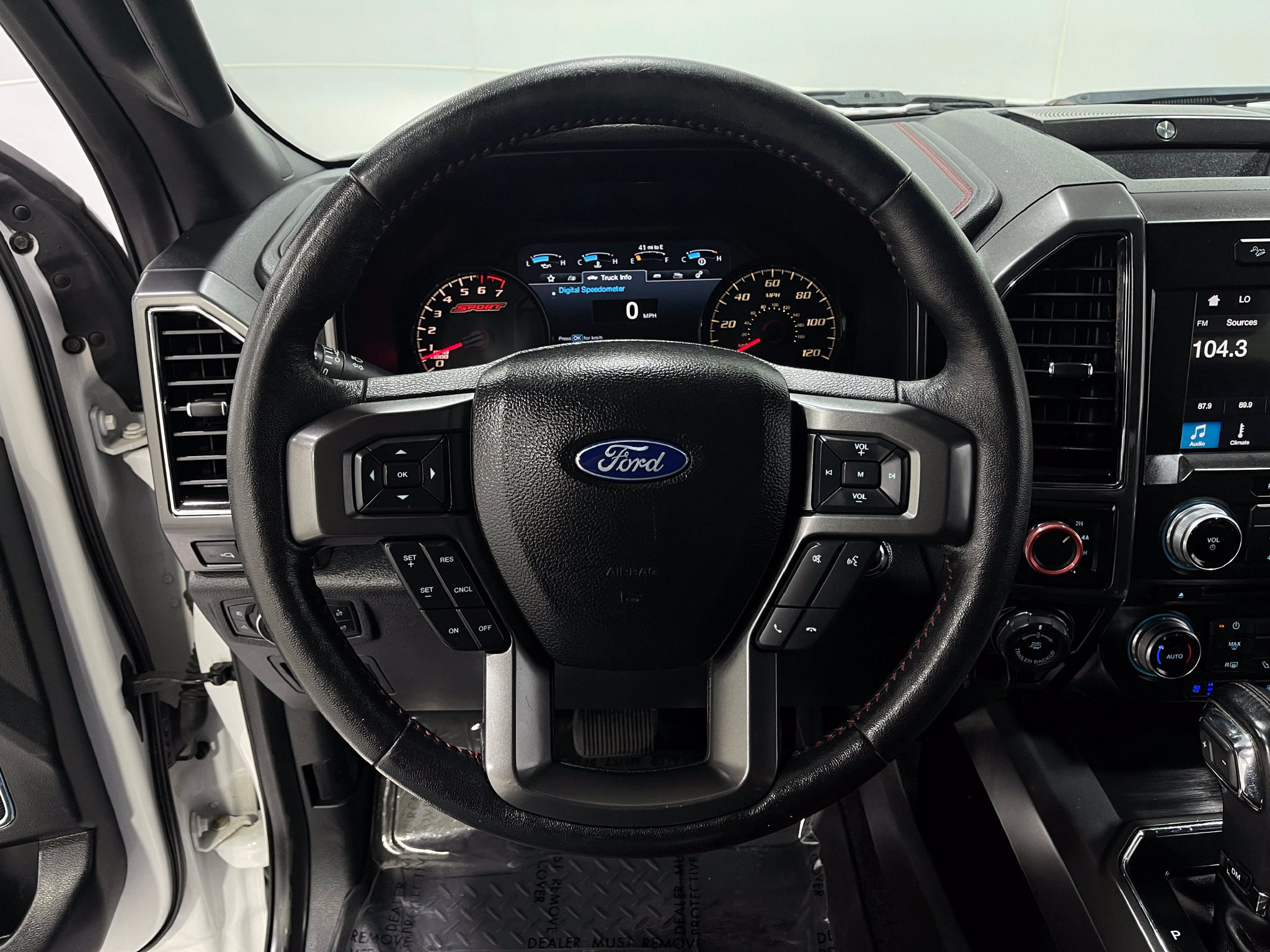 Used 2018 Ford F150 Lariat w/ Equipment Group 502A Luxury AWD/4WD image 21