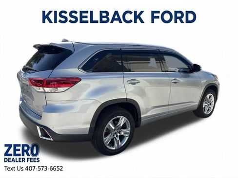 Used 2017 Toyota Highlander Limited FWD image 5
