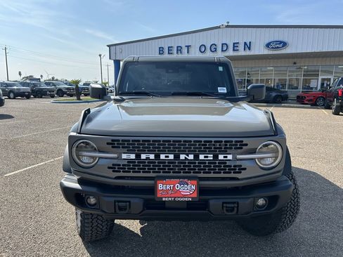 New 2025 Ford Bronco Badlands w/ Sasquatch Package image 2