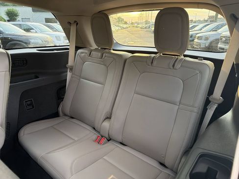 Used 2024 Lincoln Aviator Reserve w/ Equipment Group 201A AWD/4WD image 24