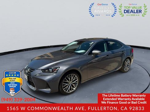 Used 2017 Lexus IS 200t RWD image 1