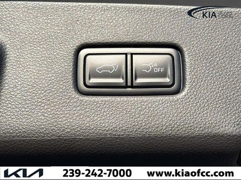 New 2026 Kia Carnival SX image 11