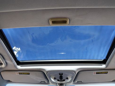 Used 2003 Mercedes-Benz C 240 Sedan image 23