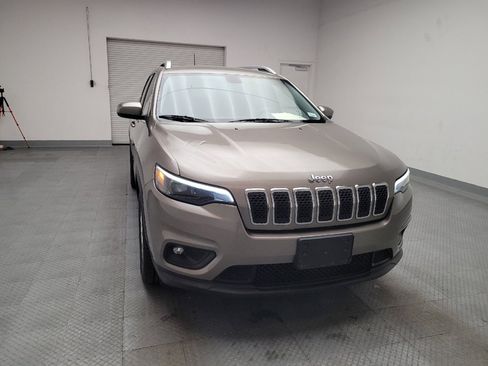 Used 2019 Jeep Cherokee Latitude w/ Popular Appearance Group image 14