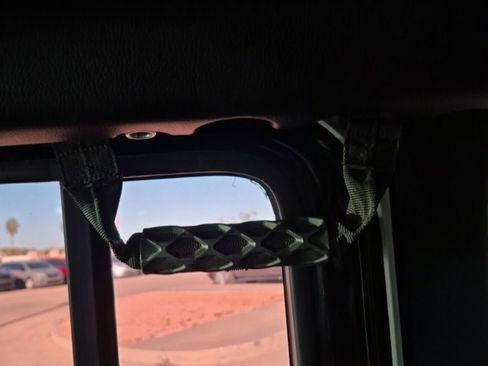 Used 2018 Jeep Wrangler Unlimited Rubicon image 52