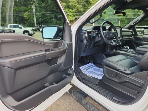 Used 2022 Ford F150 XLT w/ Equipment Group 302A High AWD/4WD image 9