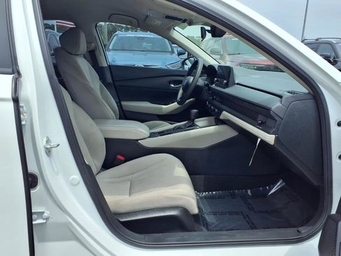 Used 2025 Honda Accord LX image 8