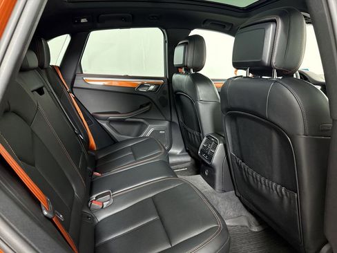 Certified 2024 Porsche Macan GTS AWD/4WD image 24
