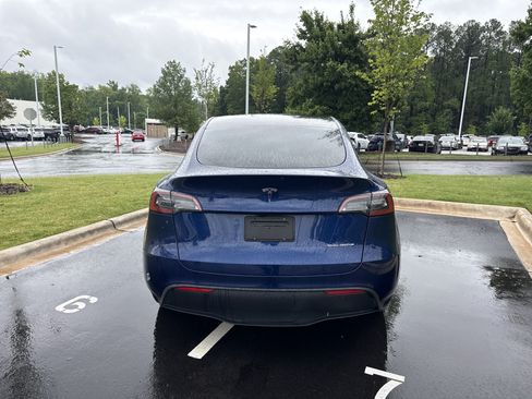 Used 2023 Tesla Model Y Long Range AWD/4WD image 14