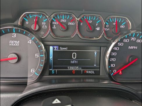 Used 2019 Chevrolet Silverado 1500 LT image 11