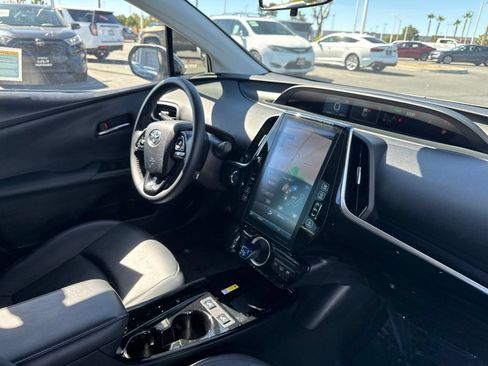 Used 2022 Toyota Prius Prime XLE FWD image 25
